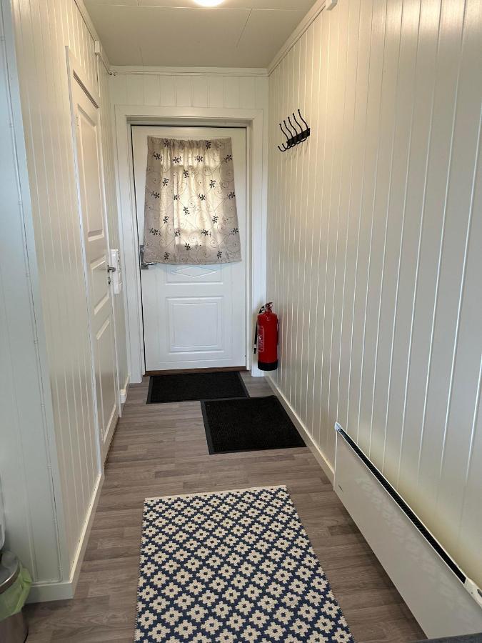 Vardo Accommodation - White House Extérieur photo